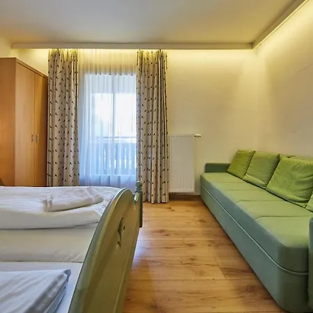 Townhouse Apartment *