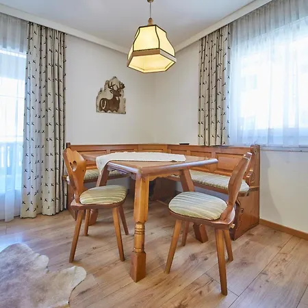 Townhouse Apartment *